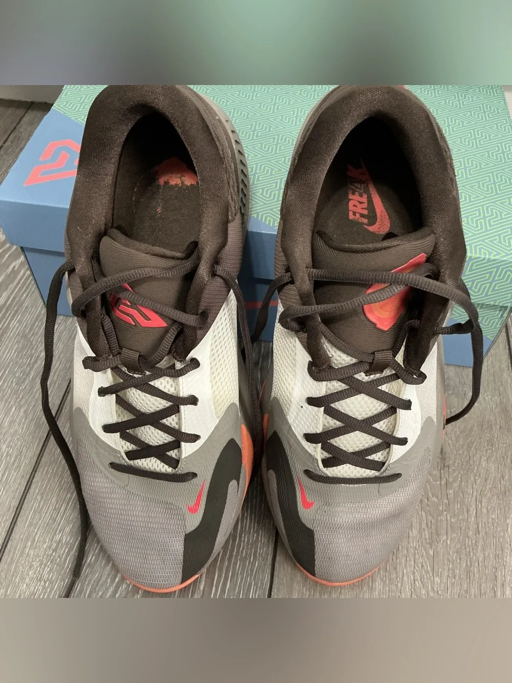 Nike good preworn